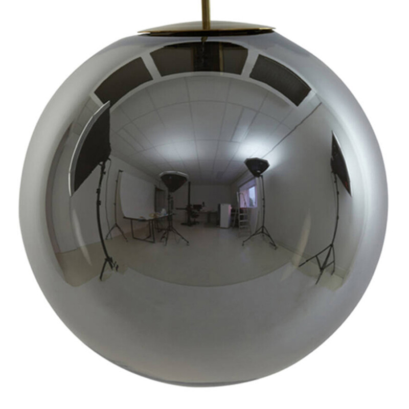 lampara-colgante-retro-negra-con-globo-de-vidrio-ahumado-light-and-living-medina-2958965