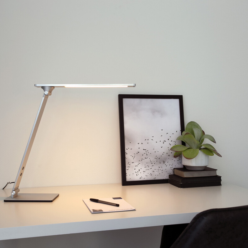 Lámpara de escritorio LED regulable Steinhauer Serenade - Imagen 3