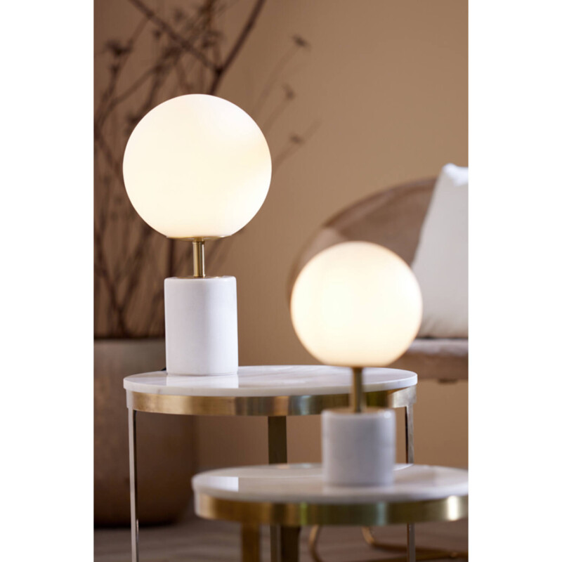 Lámpara de mesa clásica con bola blanca Light and Living Medina - Imagen 3