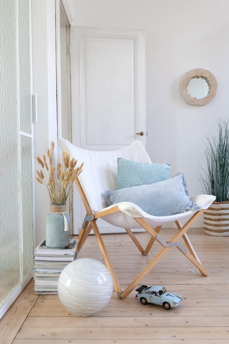 Lámpara de mesa moderna blanca con beige Jolipa Dany - Imagen 3