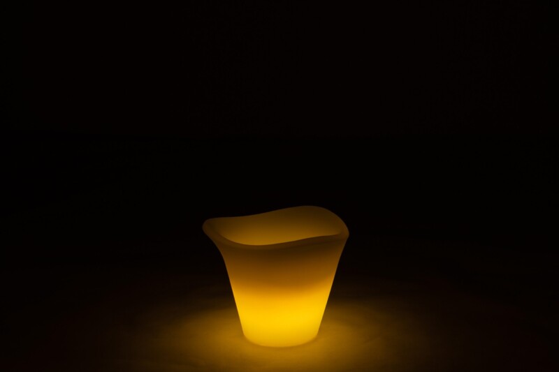 lampara-de-mesa-moderna-blanca-de-vidrio-opalino-jolipa-ice-bucket-20271-6