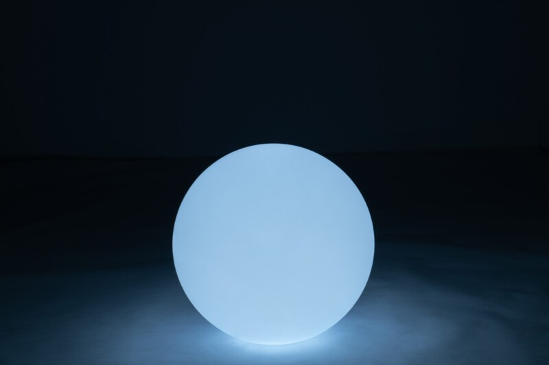 lampara-de-mesa-redonda-blanca-esferica-jolipa-abbey-20274-4