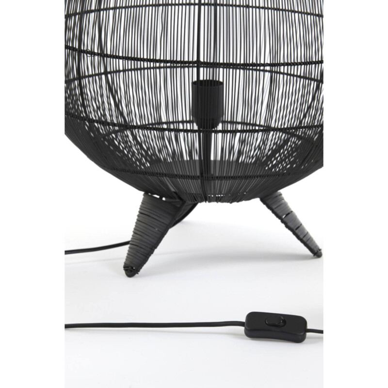Lámpara de mesa rústica negra en forma de cesta Light and Living Yumi - Imagen 5