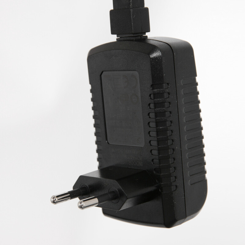 Lámpara de pie negra orientable Steinhauer Retina - Imagen 18