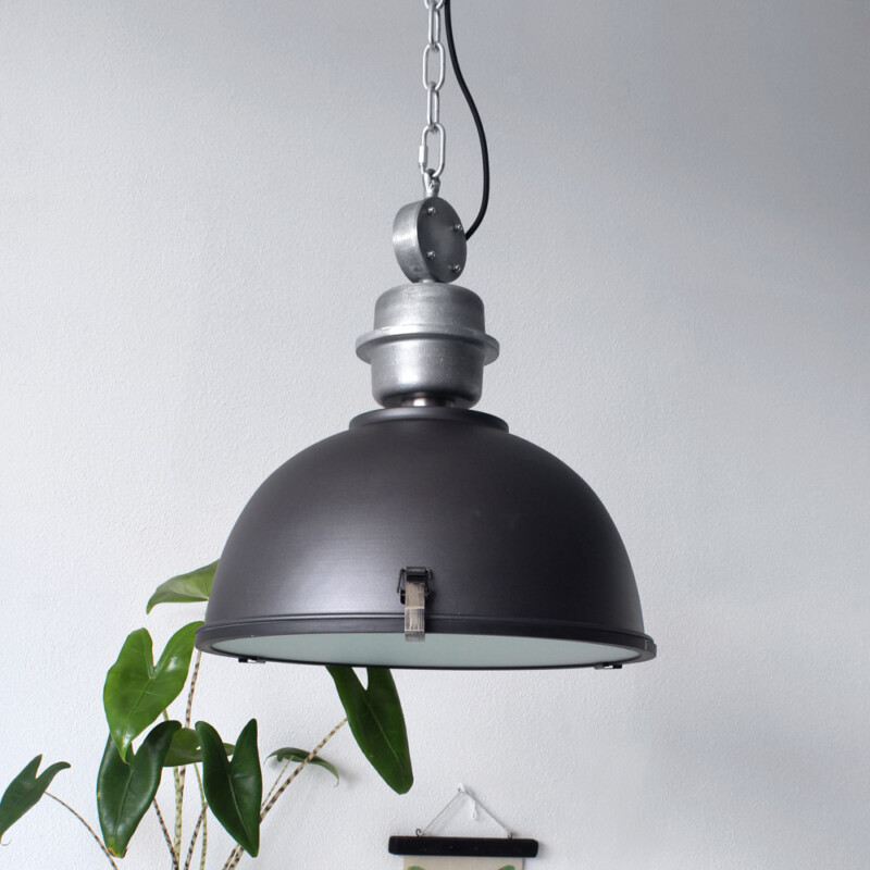 Lámpara colgante de metal/cristal negro áspero en forma de cúpula Steinhauer Bikkel - Imagen 4