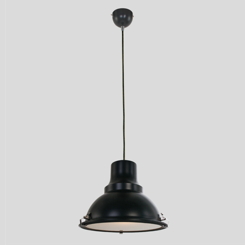 lampara-industrial-en-negro-steinhauer-parade-5798zw-11