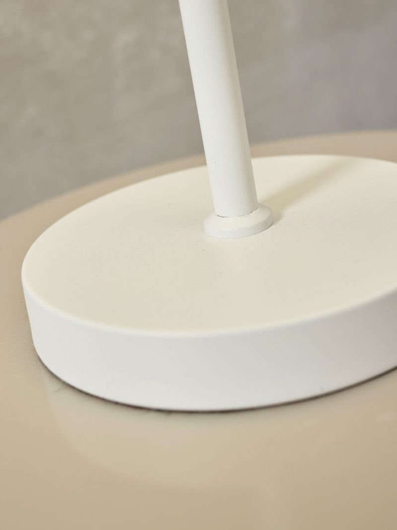 Lámpara de mesa retro metálica blanca It's About RoMi Porto - Imagen 7