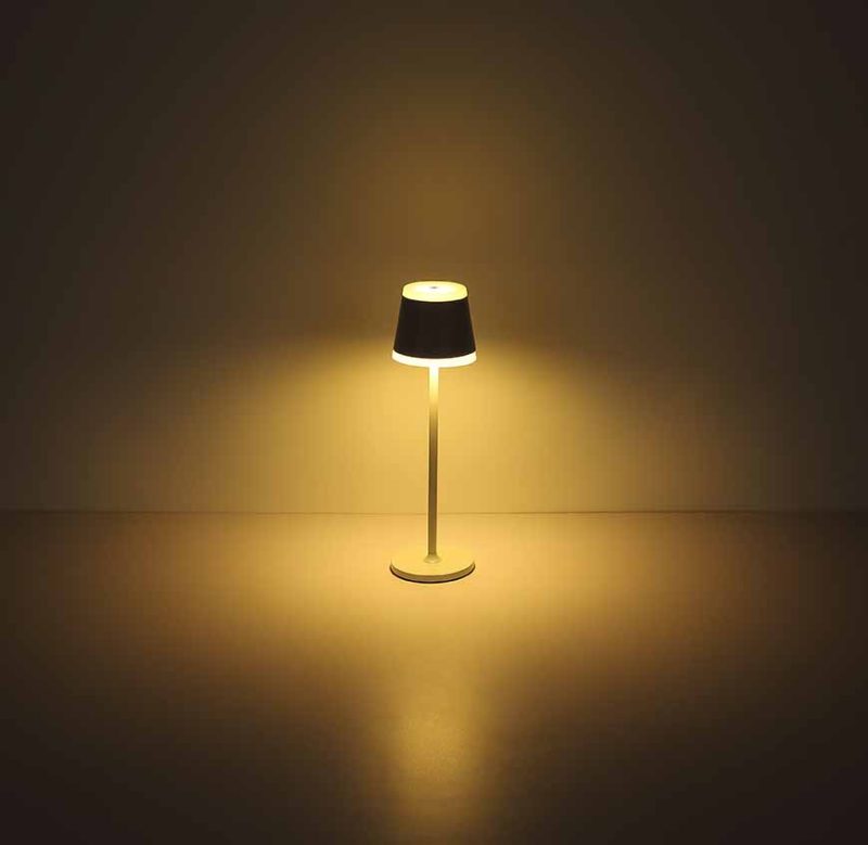 Lámpara de mesa clásica redonda marrón Globo Ridley - Imagen 4