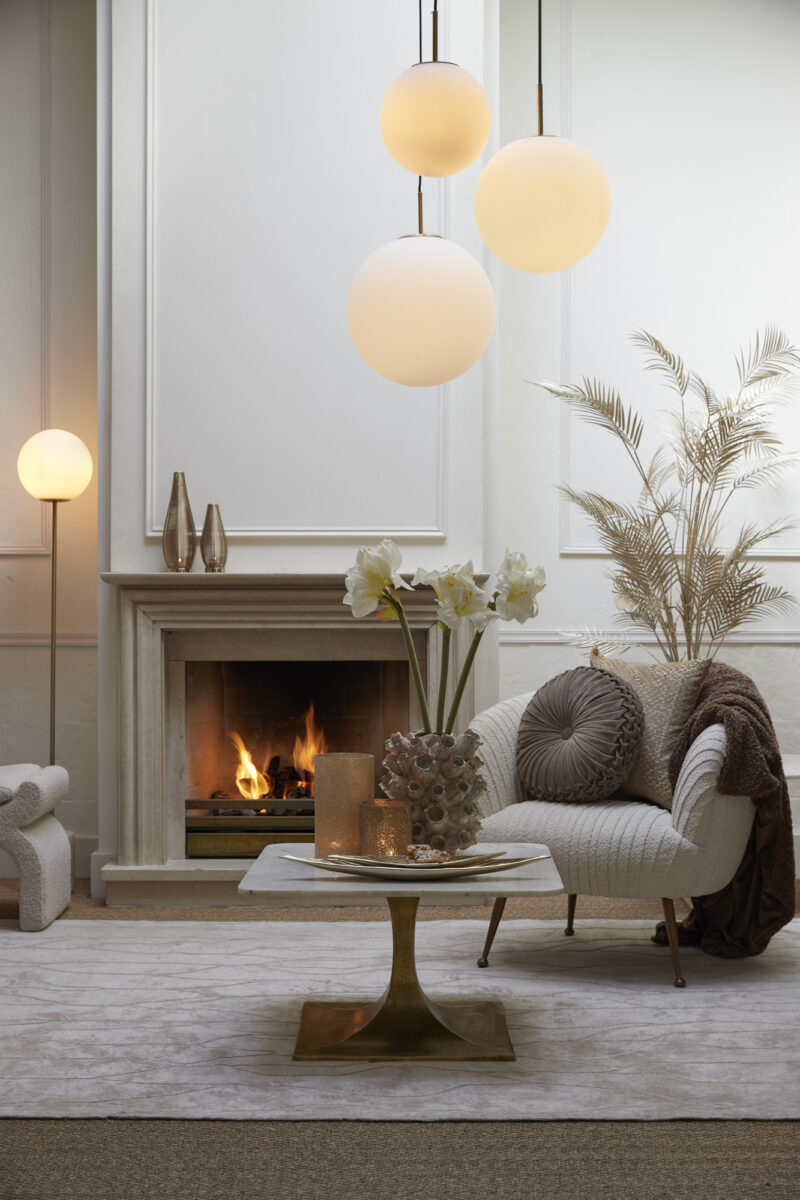 Lámpara de pie clásica con esfera blanca de vidrio Light & Living Medina – H. 156 cm - Imagen 4