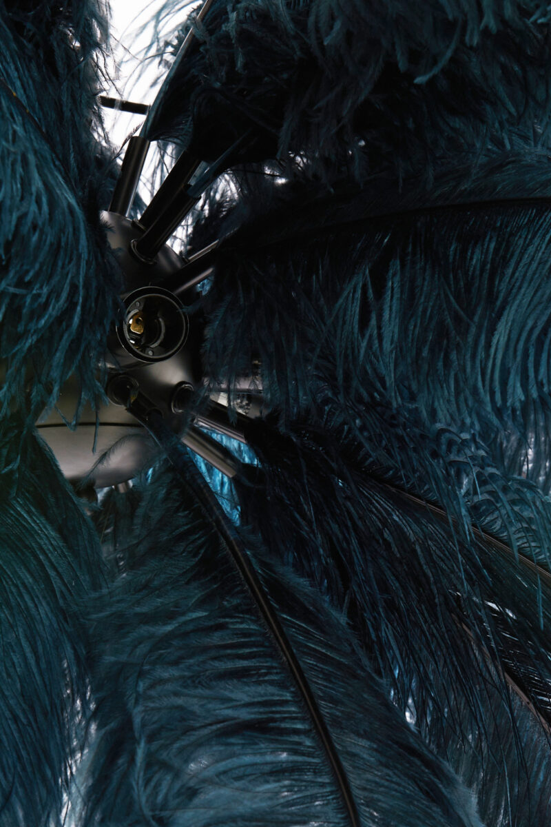 Lámpara colgante azul oscuro con plumas Light & Living Feather – An. 80 cm - Imagen 6