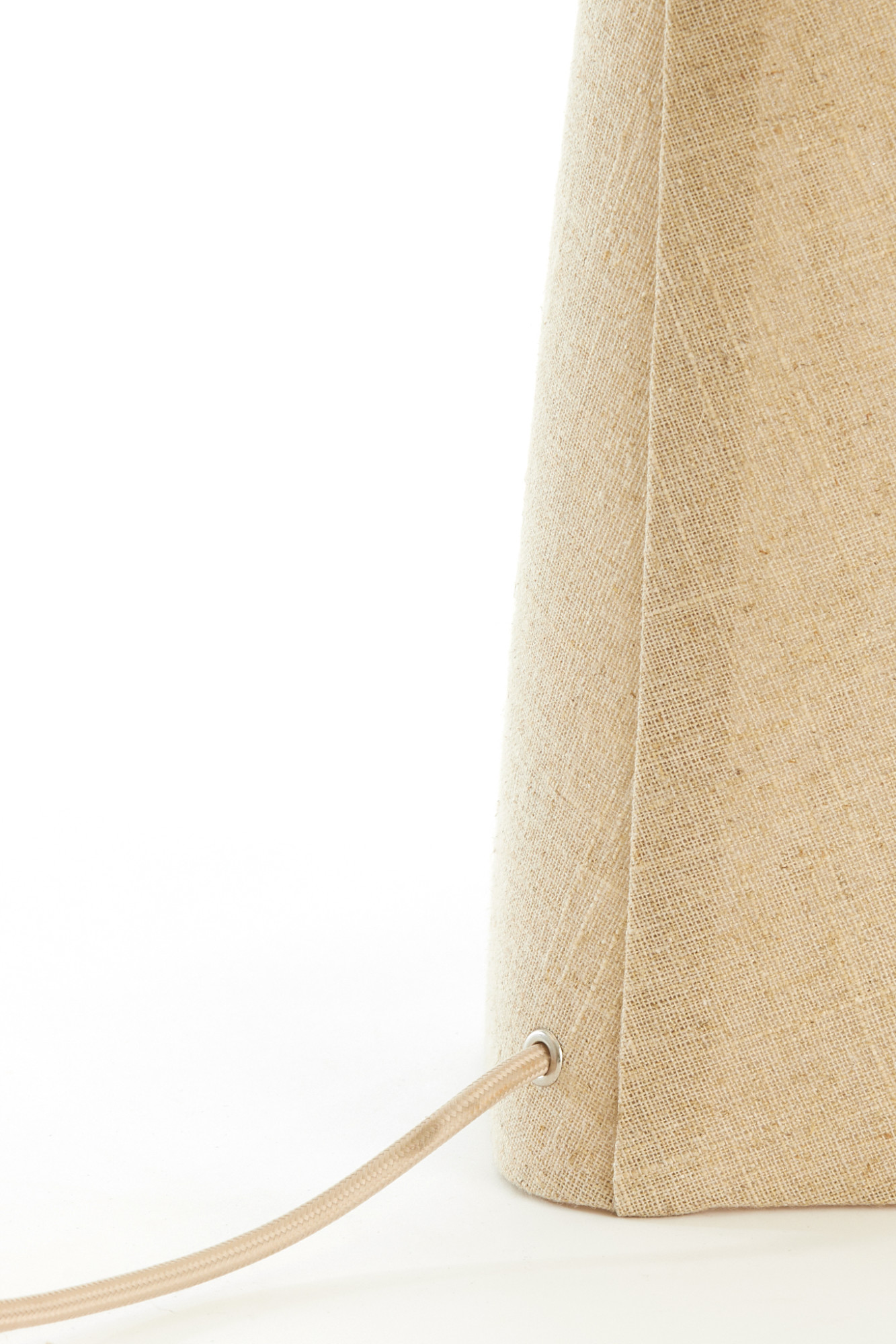 Lámpara de mesa trapezoidal beige Light & Living Mikko - Imagen 7