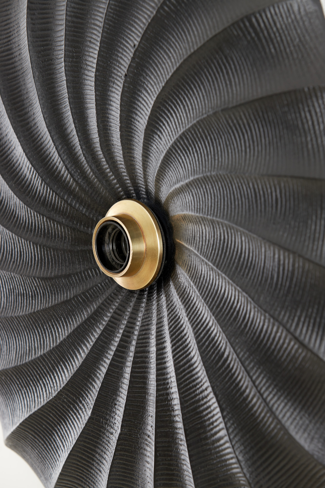 Pantalla acanalada negra Light & Living Bapato - Imagen 3