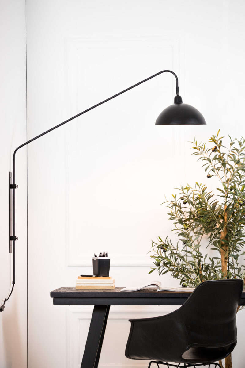 Aplique de pared negro con brazo largo Light & Living Orion – H. 127 cm - Imagen 4