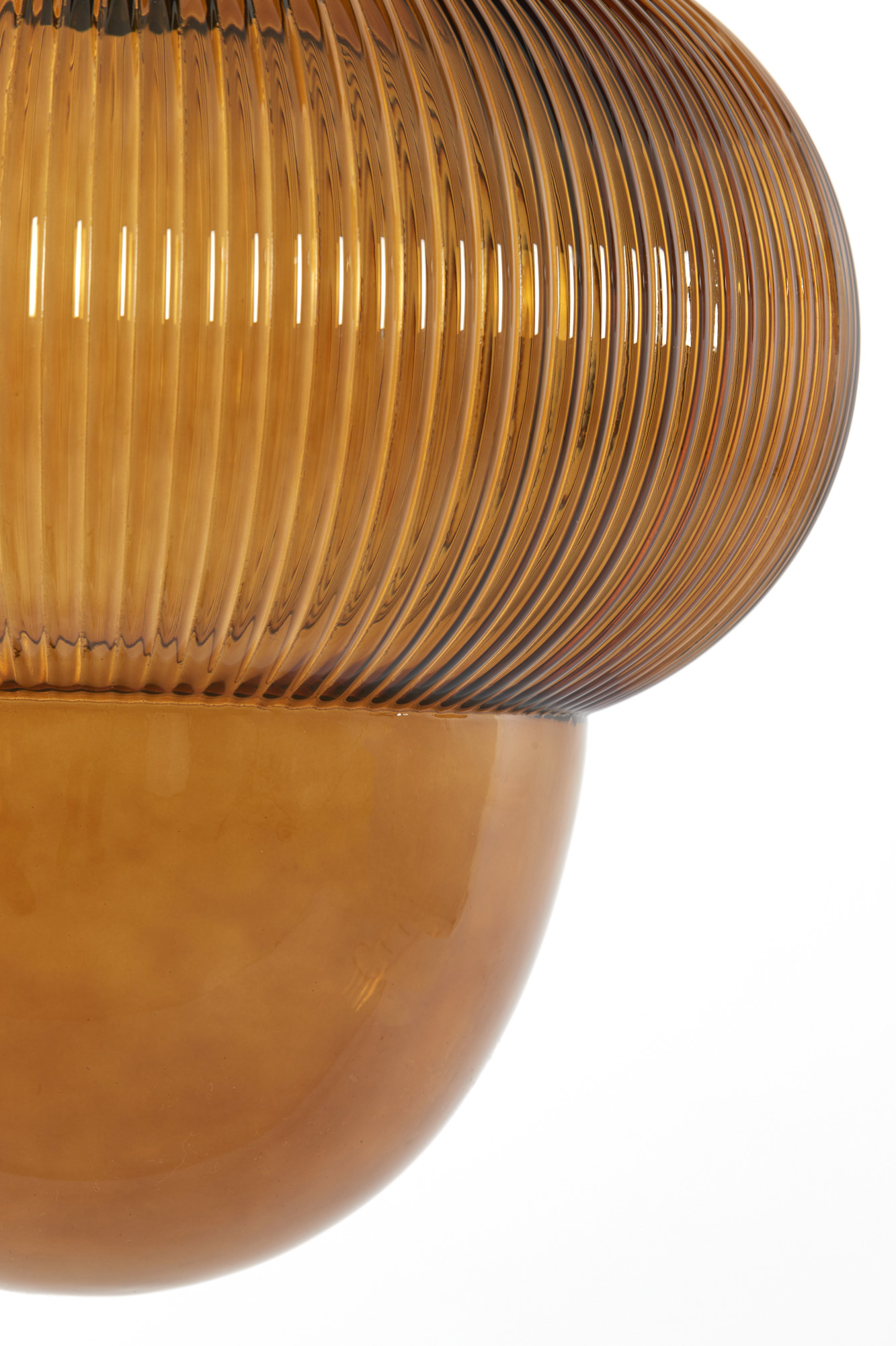 Lámpara colgante de vidrio color ámbar Light & Living Ovnis - Imagen 5