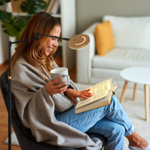 steinhauerexclusive-lámparadepie-soleil-dorado-metal-lámparadediseño-led-3515go-3