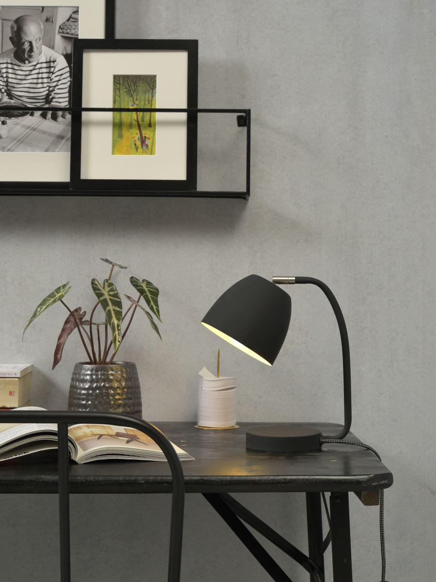 it'saboutromi-lámparademesa-newport-negro-metal-ø13cm-e14-newport/t/b-06