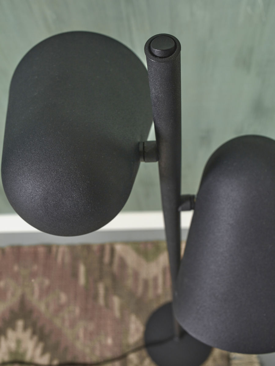 it'saboutromi-lámparadepie-salamanca-negro-metal-lámparadelectura-e14-salamanca/f/b-07