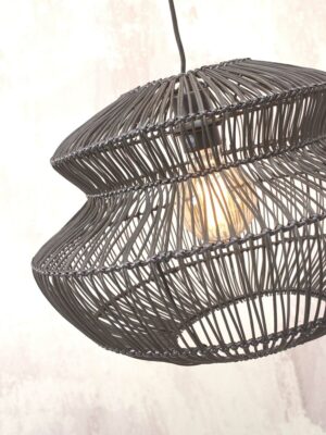 good&mojo-lámparacolgante-zanzibar-negro-metalrotan-ø40cm-e27-zanzibar/h40/b-07