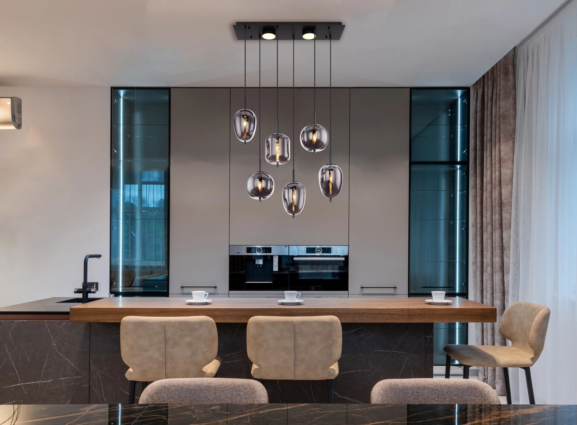 globo-lámparacolgante-blacky-negro-vidrio-granlámparadecomedor-e14-15345-6l-1