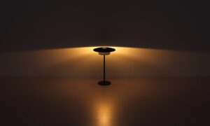 globo-lámparademesa-kyler-negro-metal-ø18cm-led-21024s-1