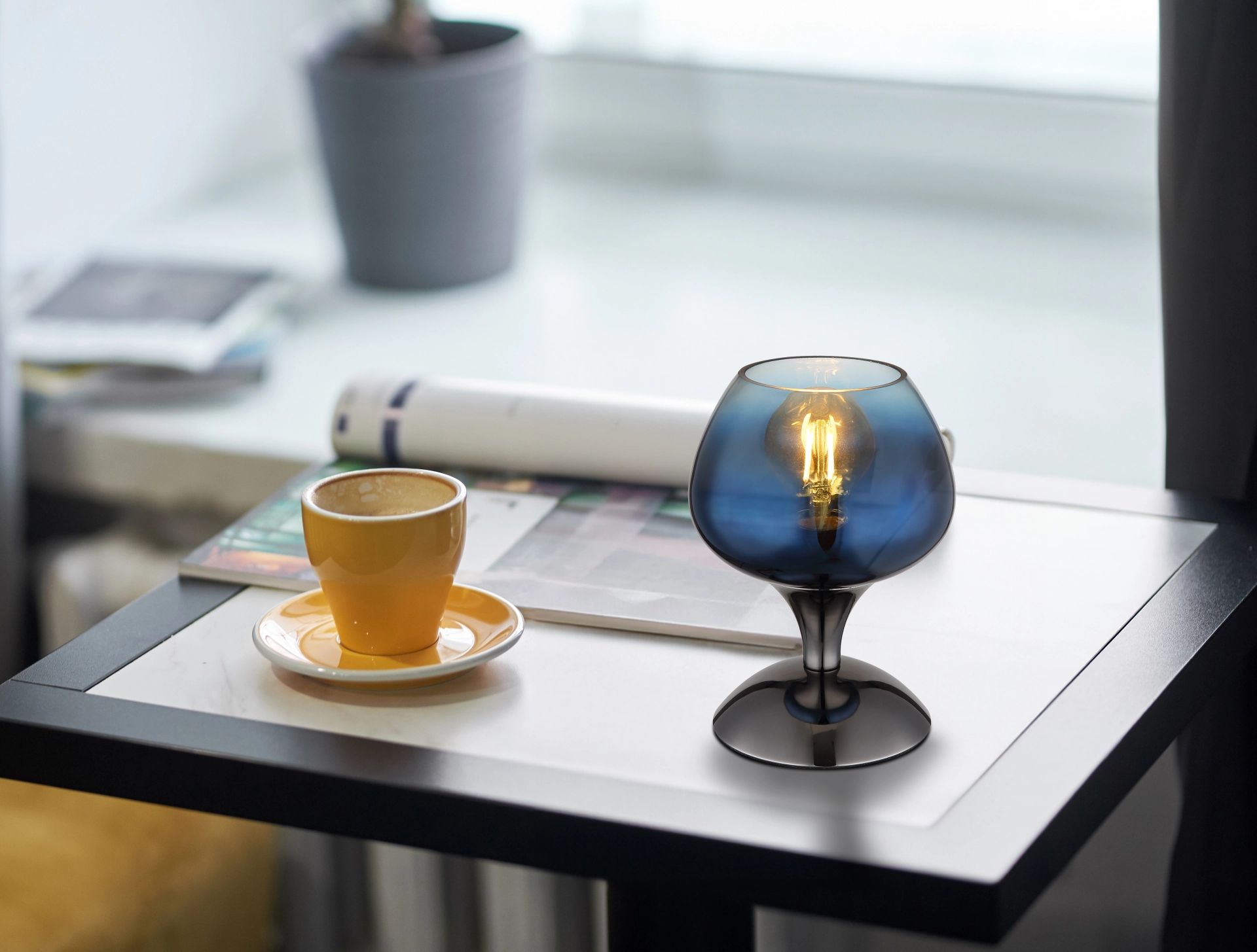 globo-lámparademesa-maxy-azul-vidrio-ø15cm-e27-15548t5-1