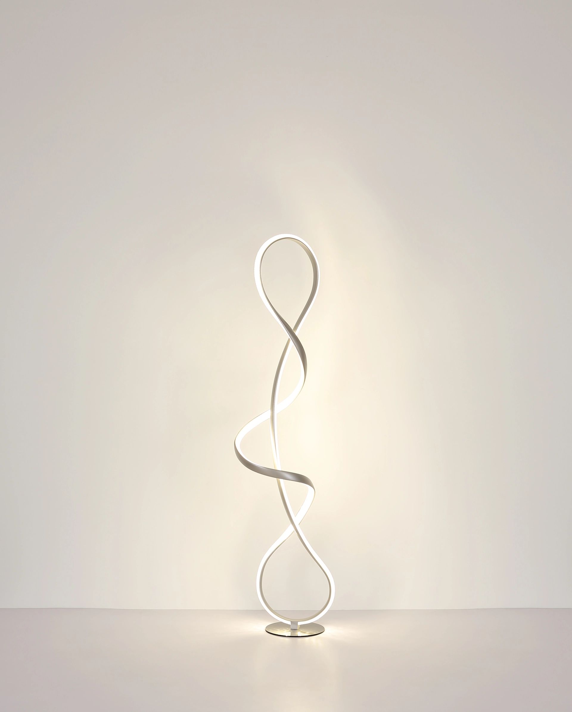 globo-lámparademesa-swirl-acero-metal-led-67341sn-1