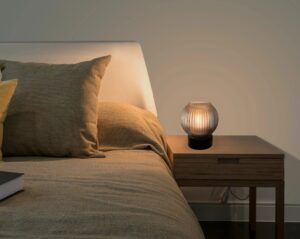 globo-lámparademesa-zumba-negro-vidrio-ø15cm-e27-15638tp-1