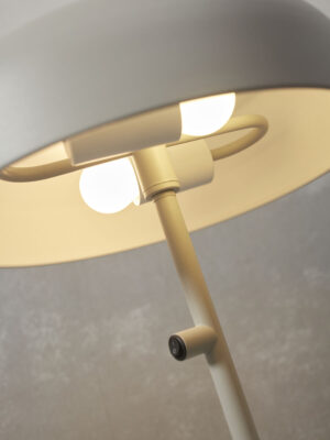 it'saboutromi-lámparademesa-porto-gris-metal-ø30cm-e27-porto/t45/lg-06