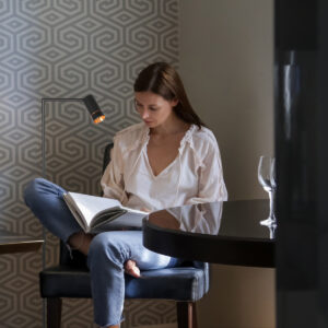 mexlite-lámparadepie-downlume-negro-metal-lámparadelectura-gu10-4333zw-2