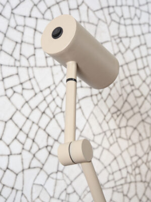 it'saboutromi-lámparadepie-montreux-gris-metal-lámparadelectura-gu10-montreux/f/s-05