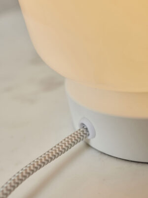 it'saboutromi-lámparademesa-verona-blanco-vidriometal-ø15cm-e27-verona/t/w-07