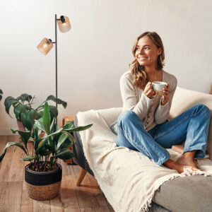 lámparadepienegracondospuntosdeluzdevidrioámbarmexliteocre-2