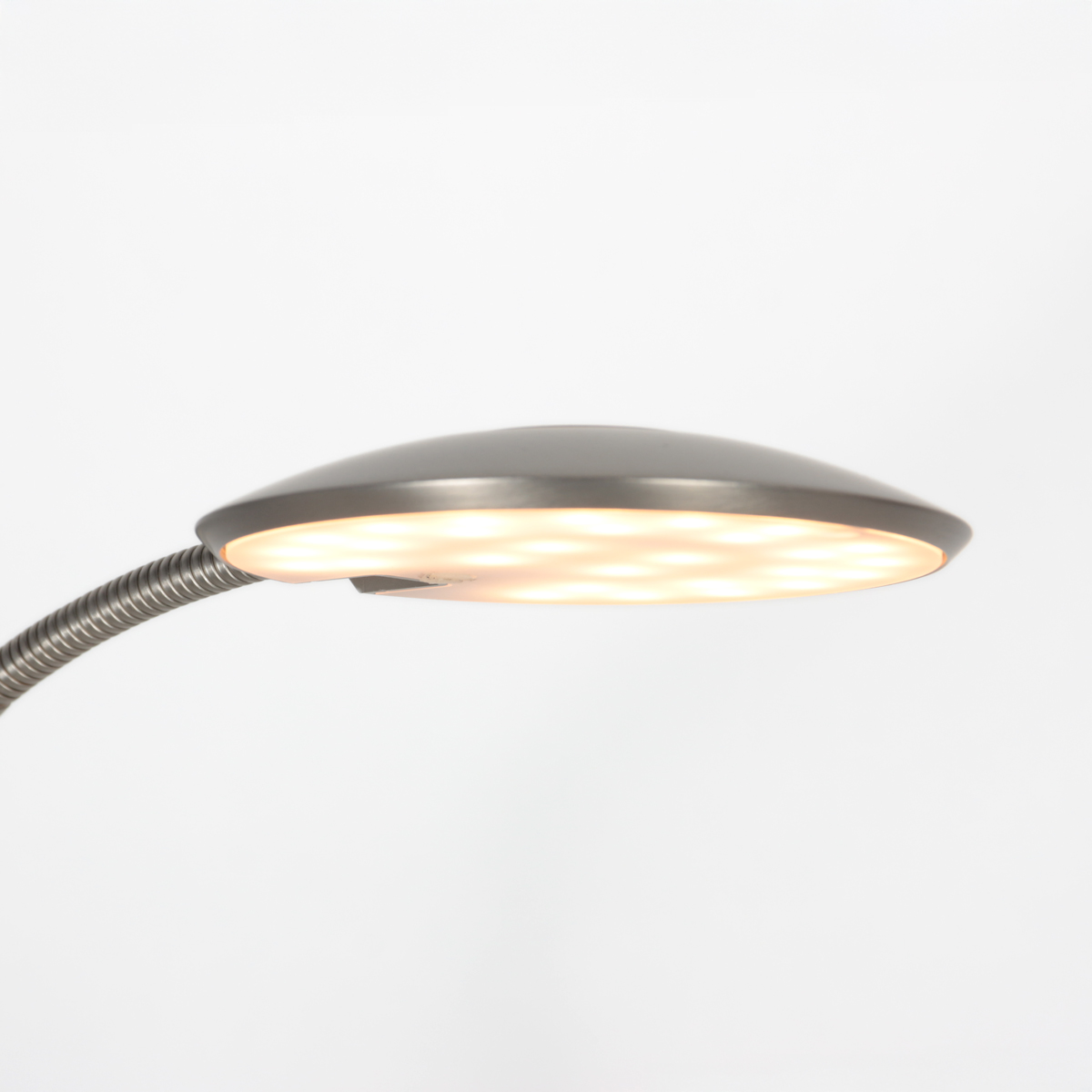 lámparadepiedelecturasteinhauerzenith2deaceroajustable-10