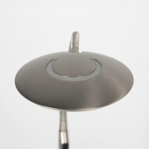 lámparadepiedelecturasteinhauerzenith2deaceroajustable-12