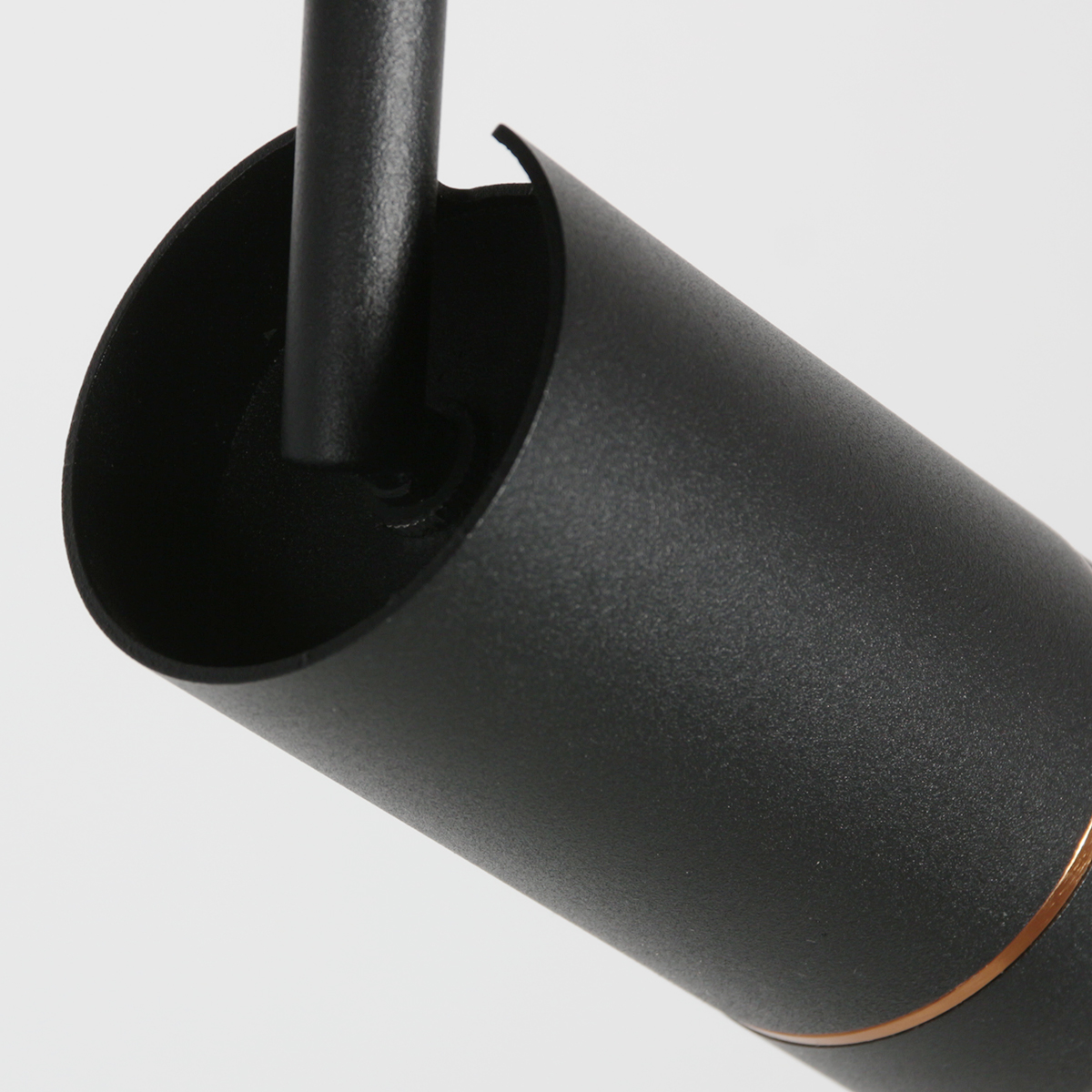 puntonegrocondetallesdoradosparaparedotechosteinhauerdownlume-4