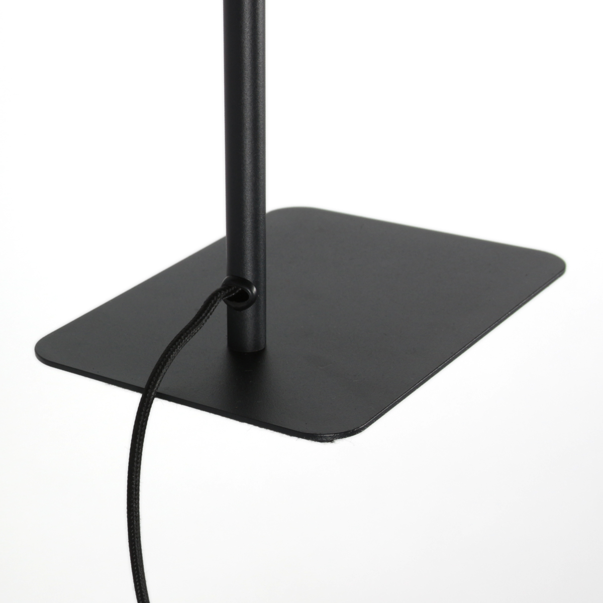 steinhauer-lámparademesa-volari-negro-metal-lámparadeescritorio-led-4709zw-6
