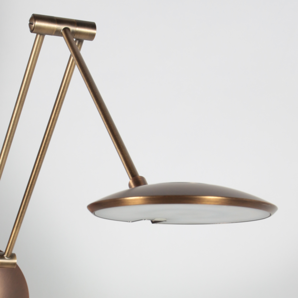 steinhauerexclusive-apliquedepared-zenith2-bronce-plásticometal-lámparadecabecera-led-4392br-4