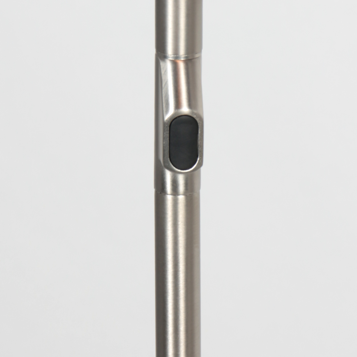 steinhauerexclusive-lámparadepie-zenith2-acero-plásticometal-lámparadediseño-led-4391st-5