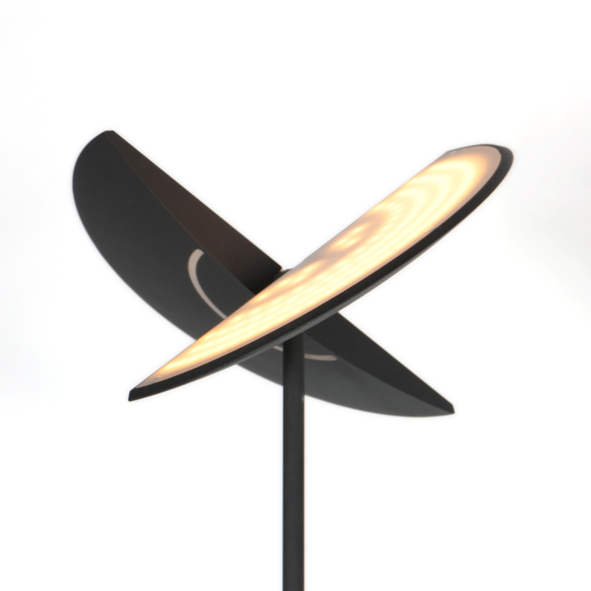 steinhauerexclusive-lámparadepie-zenith2-negro-plásticometal-lámparadediseño-led-4390zw-4